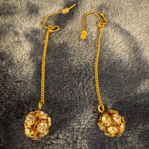 Gold Costume Jewelry Earings